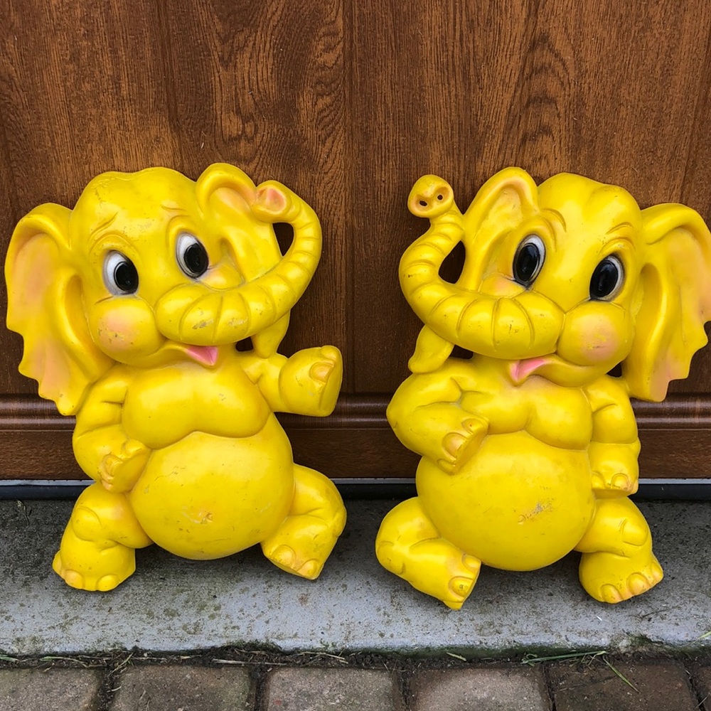 Yellow elephants